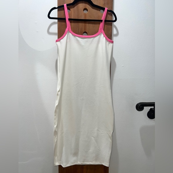 Frankie’s Bikini Quinn Terry Midi Dress in Strawberry Shortcake - Picture 7 of 14